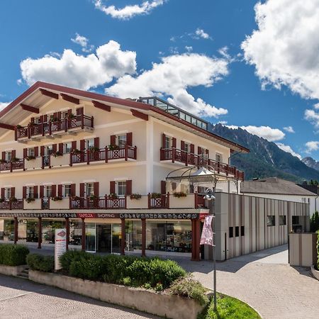 Appartementhaus Sapelza Toblach Buitenkant foto