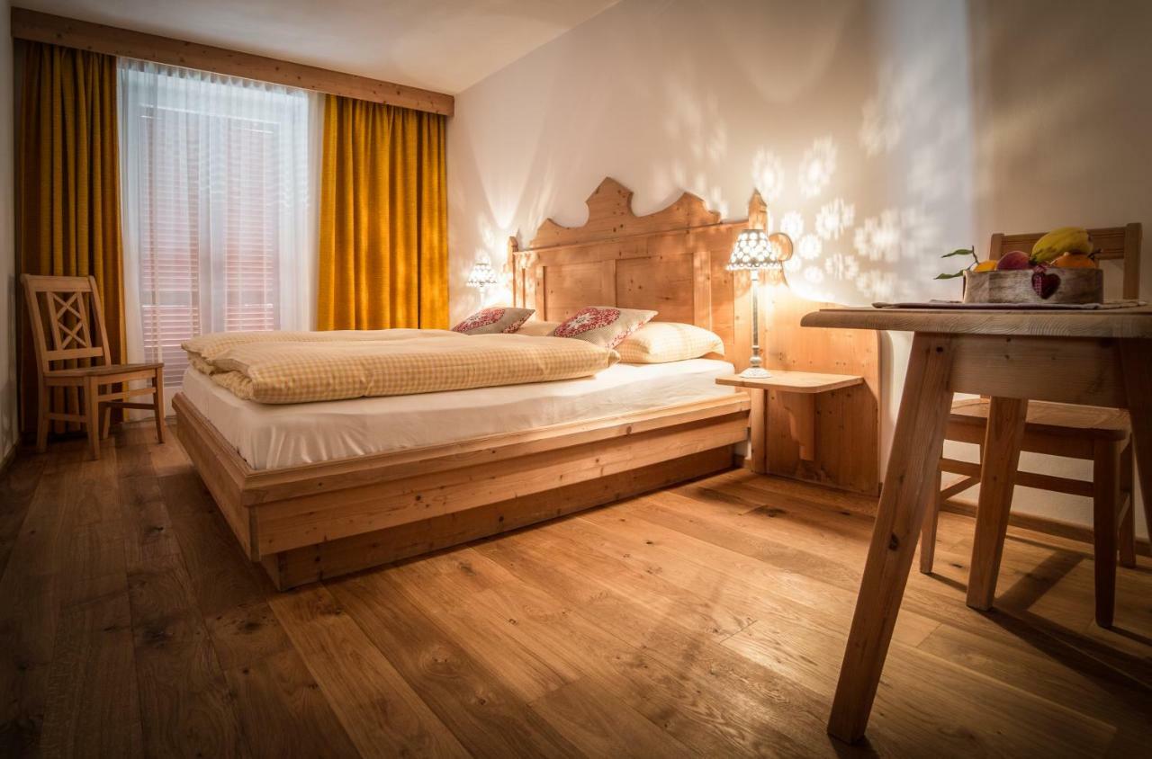 Appartementhaus Sapelza Toblach Buitenkant foto
